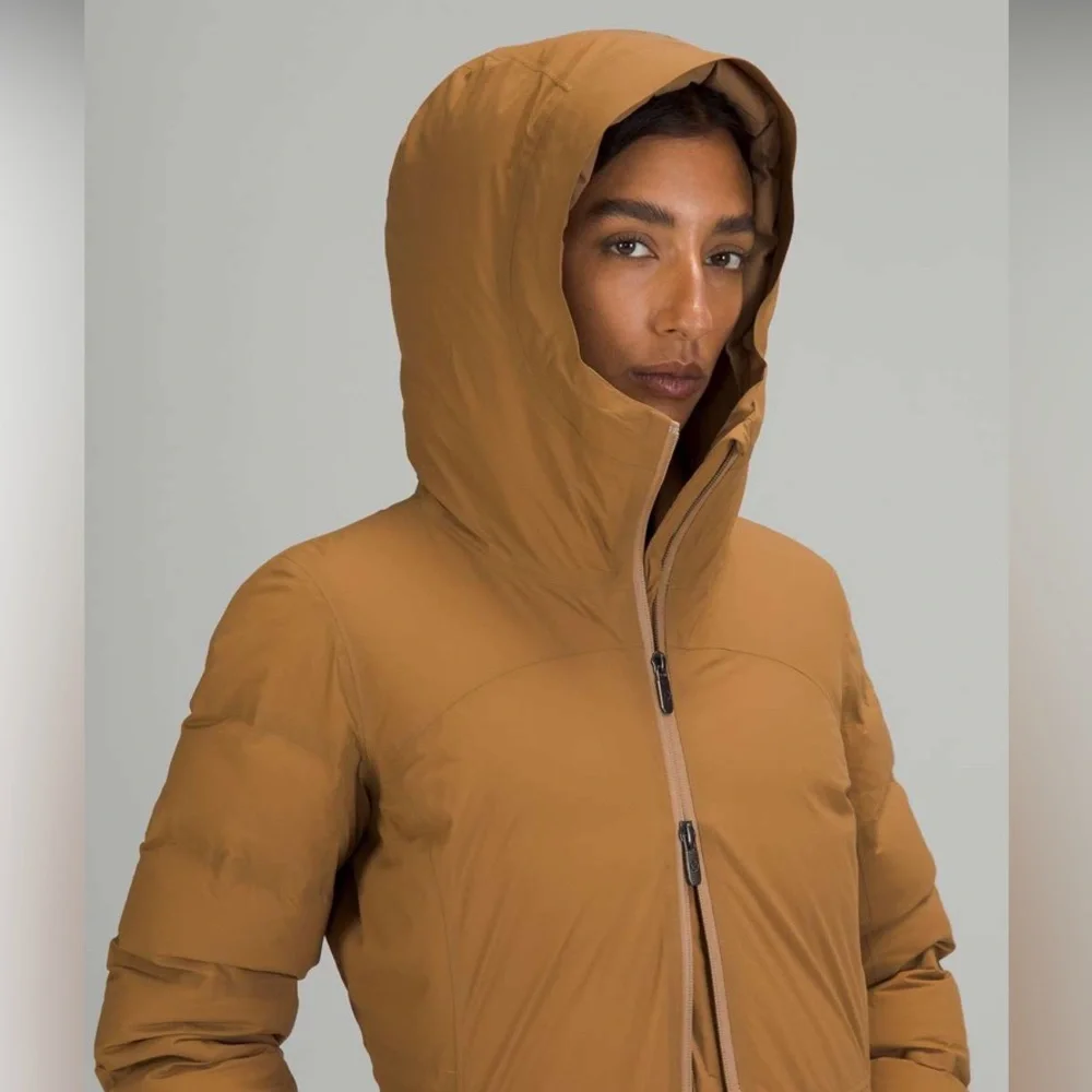 Lululemon Sleet Street Long Down Jacket Size 4 Bold Beige W4BDJS - Picture 1 of 3